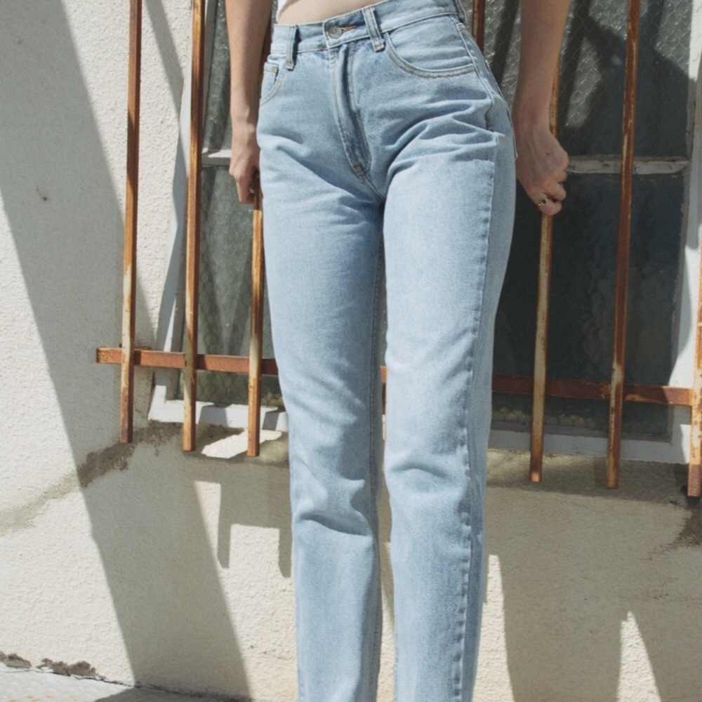 brandy mellvile light wash jeans